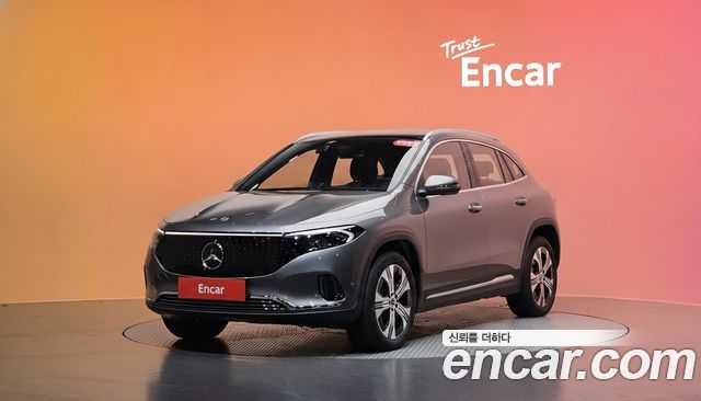 Mercedes-Benz EQA — exterior