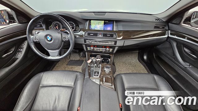 BMW 5 Series — interior
