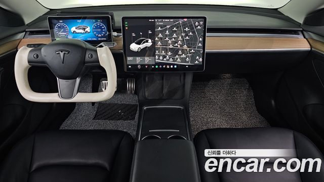 Tesla Model 3 — interior