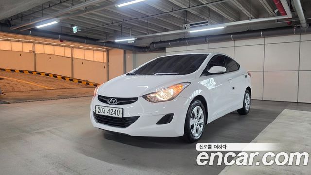 Hyundai Avante — exterior
