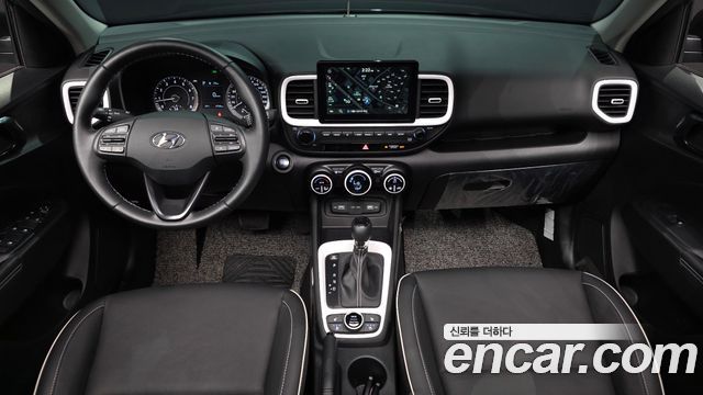 Hyundai Venue — interior