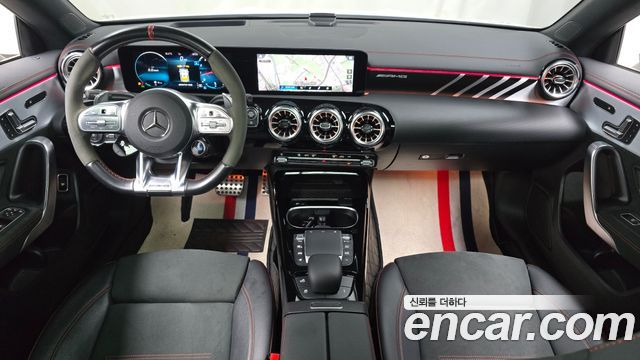 Mercedes-Benz CLA-Class — interior