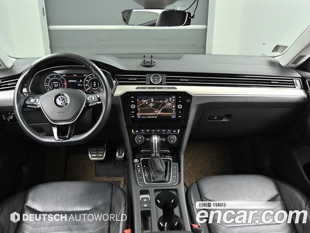 Volkswagen Arteon — interior