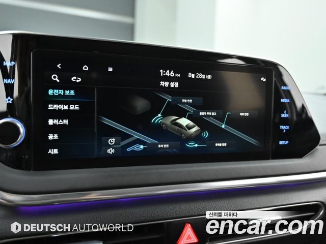 Hyundai Sonata — interior