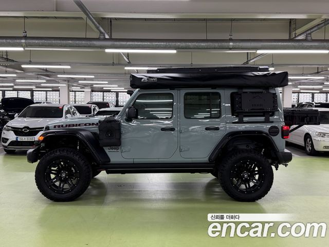 Jeep Wrangler — interior