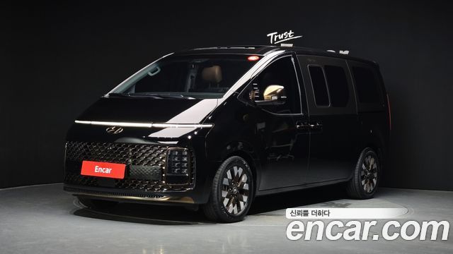 Hyundai Staria