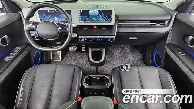 Hyundai IONIQ 5 — interior