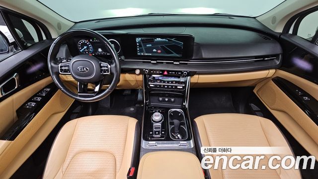 Kia Carnival — interior