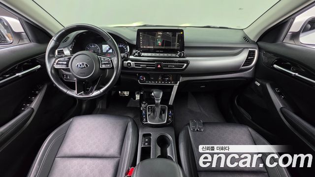Kia Seltos — interior