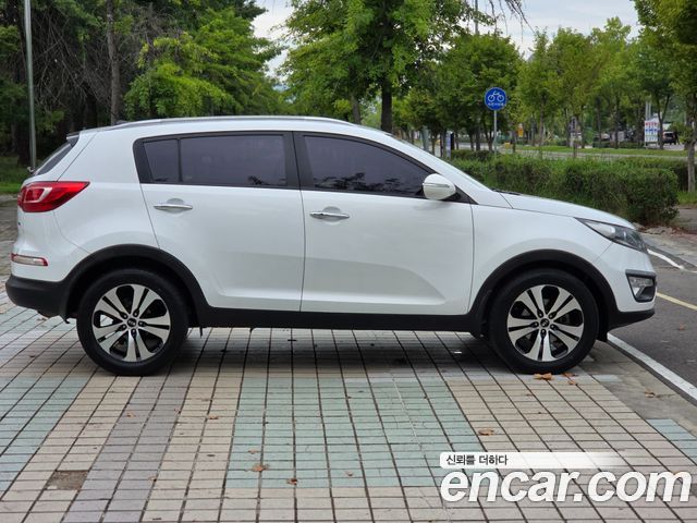 Kia Sportage — interior