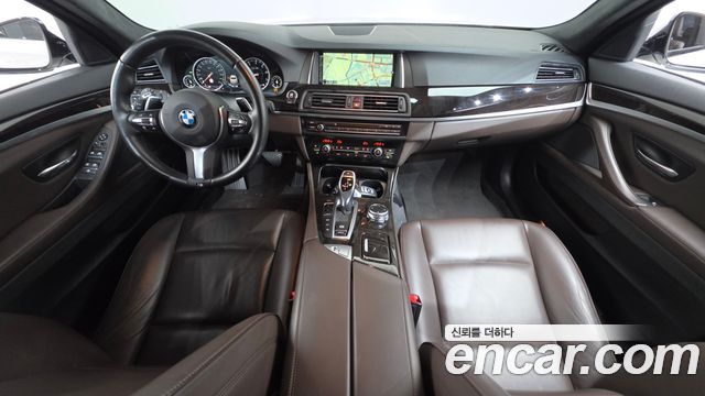 BMW 5 Series — interior