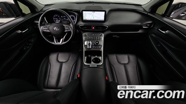 Hyundai Santa Fe — interior