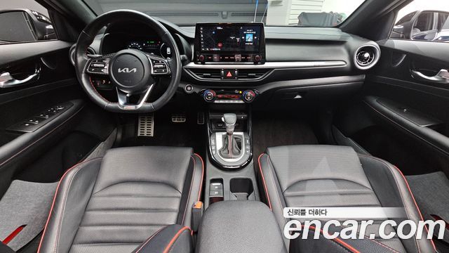 Kia K3 — interior