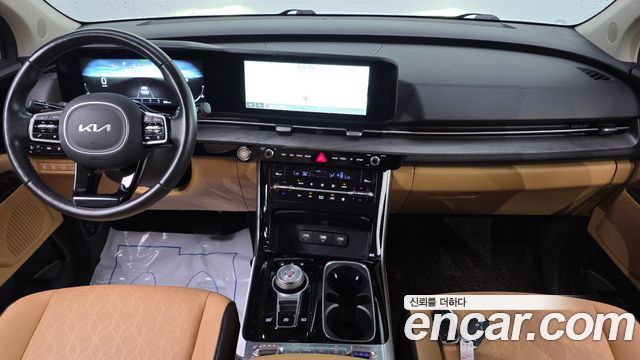 Kia Carnival — interior