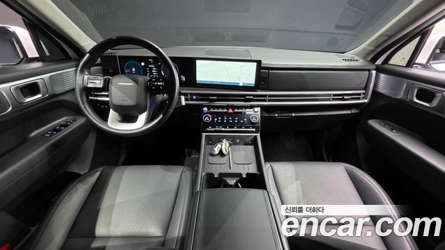 Hyundai Santa Fe — interior