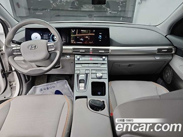 Hyundai Nexo — interior