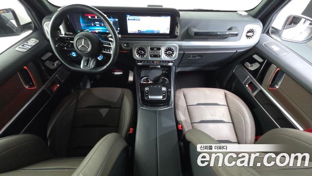 Mercedes-Benz G-Class — interior
