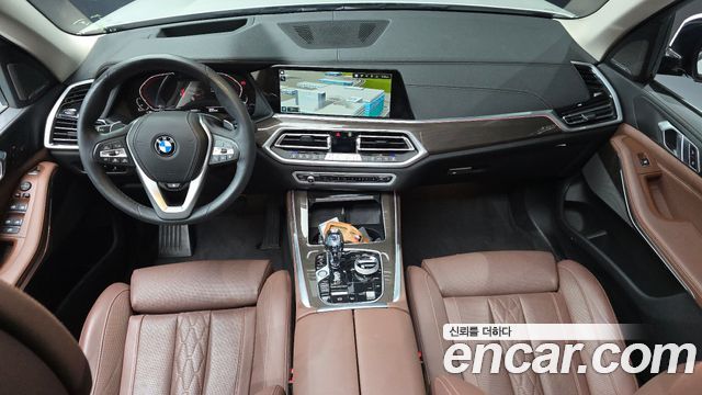 BMW X5 — interior