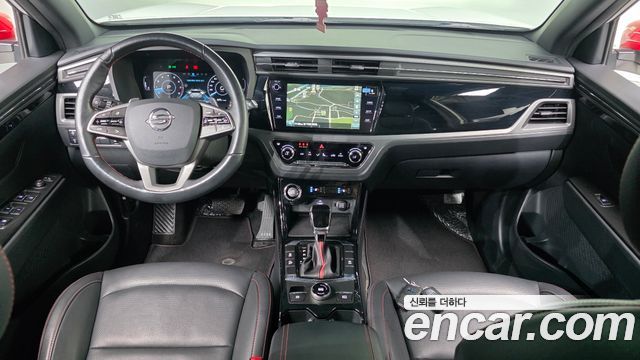 KG Mobility Korando — interior