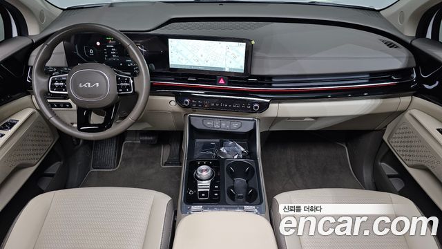 Kia Carnival — interior