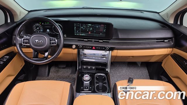 Kia Carnival — interior