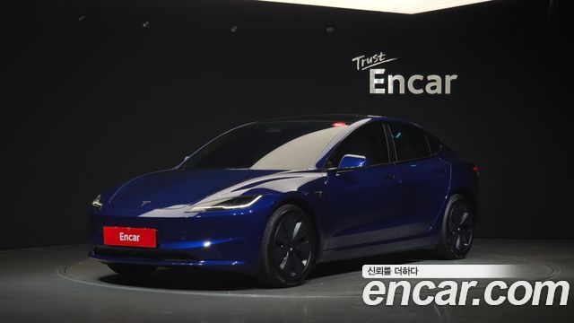 Tesla Model 3 — exterior