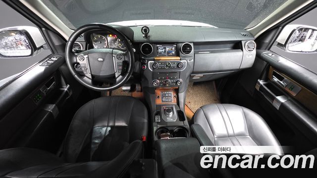 Land Rover Discovery — interior