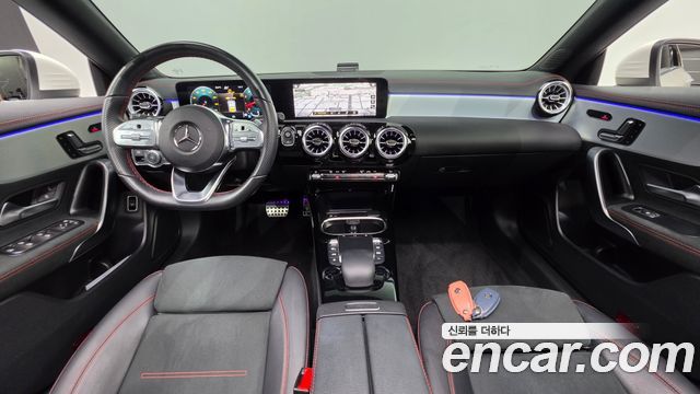 Mercedes-Benz CLA-Class — interior