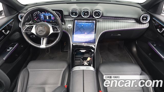 Mercedes-Benz C-Class — interior