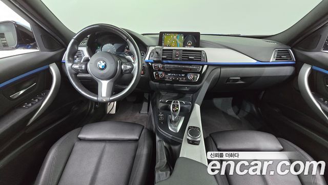 BMW 3 Series — interior