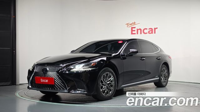 Lexus LS — exterior