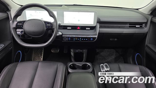 Hyundai IONIQ 5 — interior