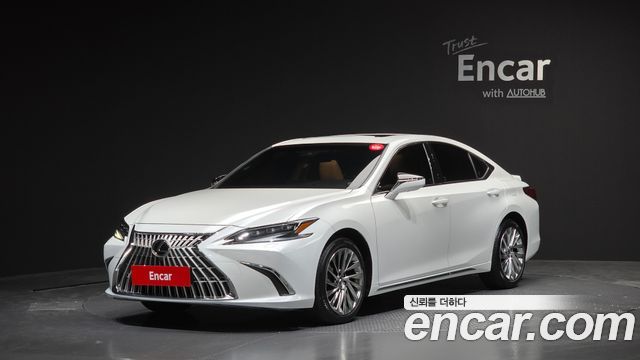 Lexus ES — exterior