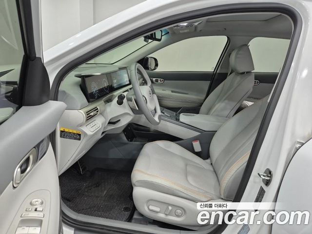 Hyundai Nexo — interior