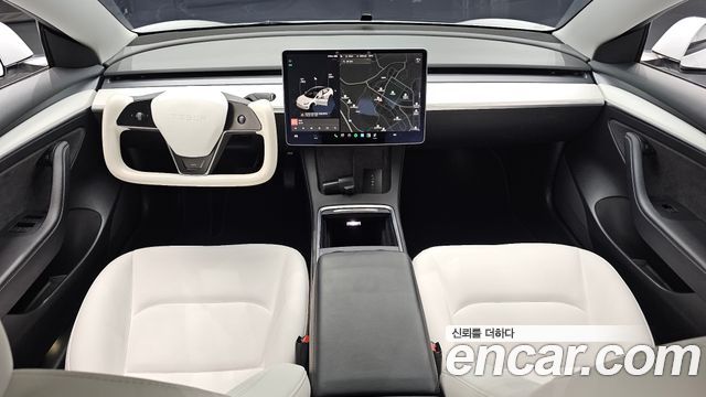 Tesla Model 3 — interior