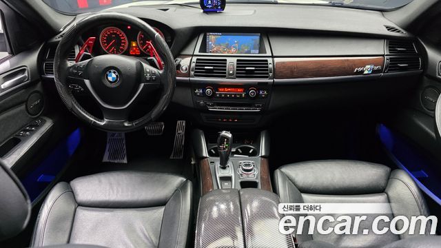 BMW X6 — interior