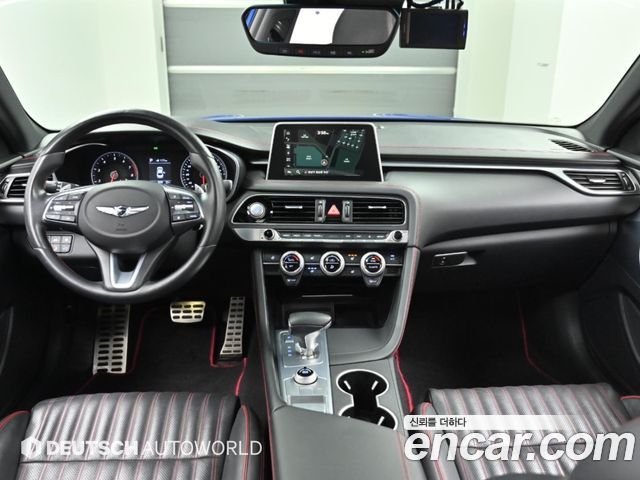 Genesis G70 — interior