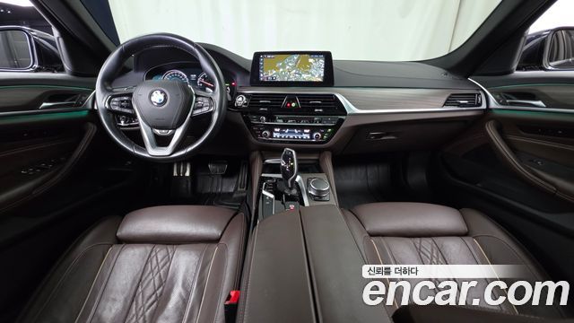 BMW 5 Series — interior