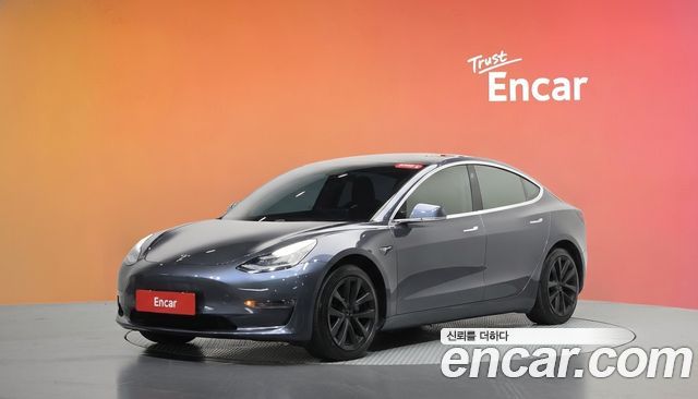 Tesla Model 3 — exterior