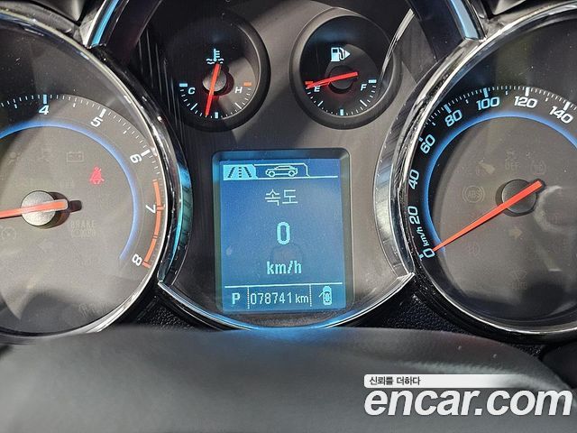 Chevrolet Korea Cruze — interior