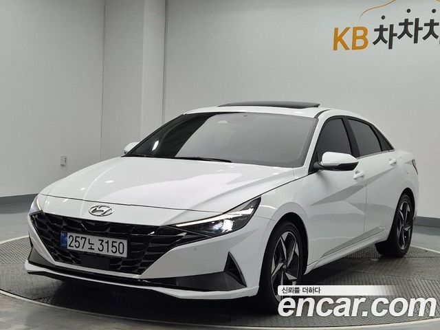 Hyundai Avante — exterior