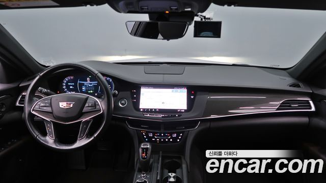Cadillac CT6 — interior