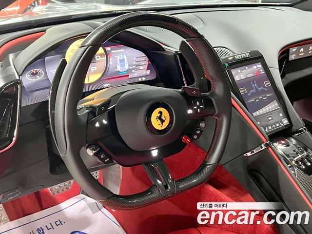 Ferrari Roma — interior