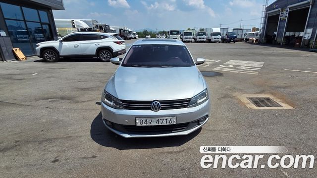 Volkswagen Jetta — exterior