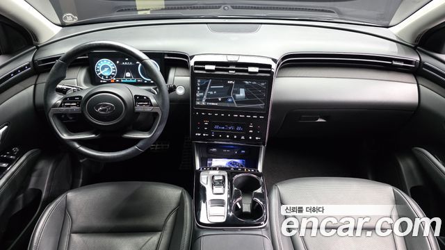 Hyundai Tucson — interior