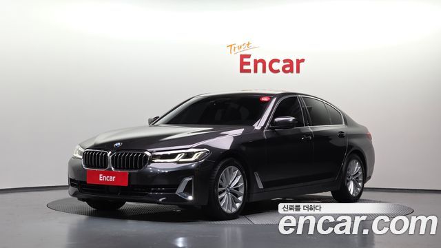 BMW 5 Series — exterior