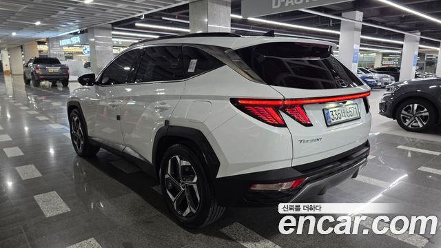 Hyundai Tucson — interior