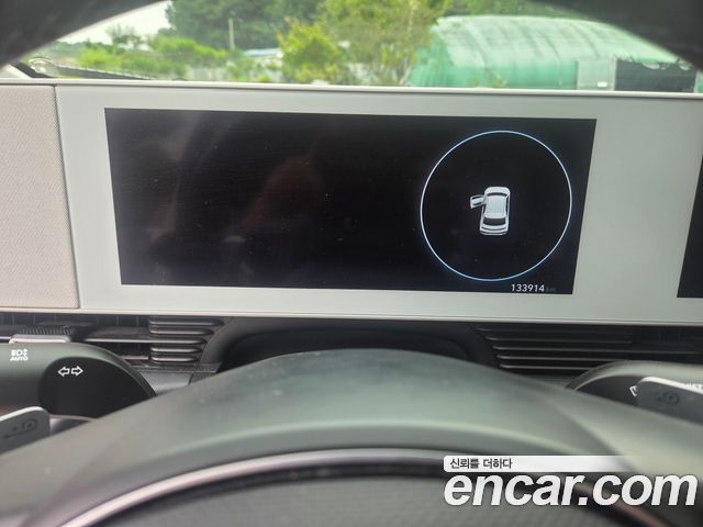 Hyundai IONIQ 5 — interior