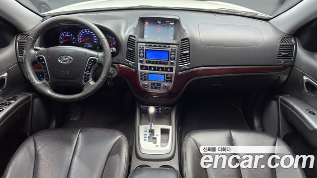 Hyundai Santa Fe — interior