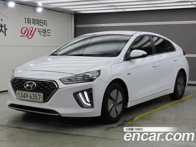 Hyundai Ioniq — exterior